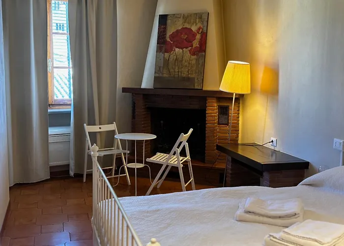 At Home Bed And Breakfast Lucca